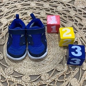 Nike Girls Air Max Sequent GS Trainers Off White Size 4 5 Nike Girls Air Max Sequent GS Trainers Off White Size 4 5